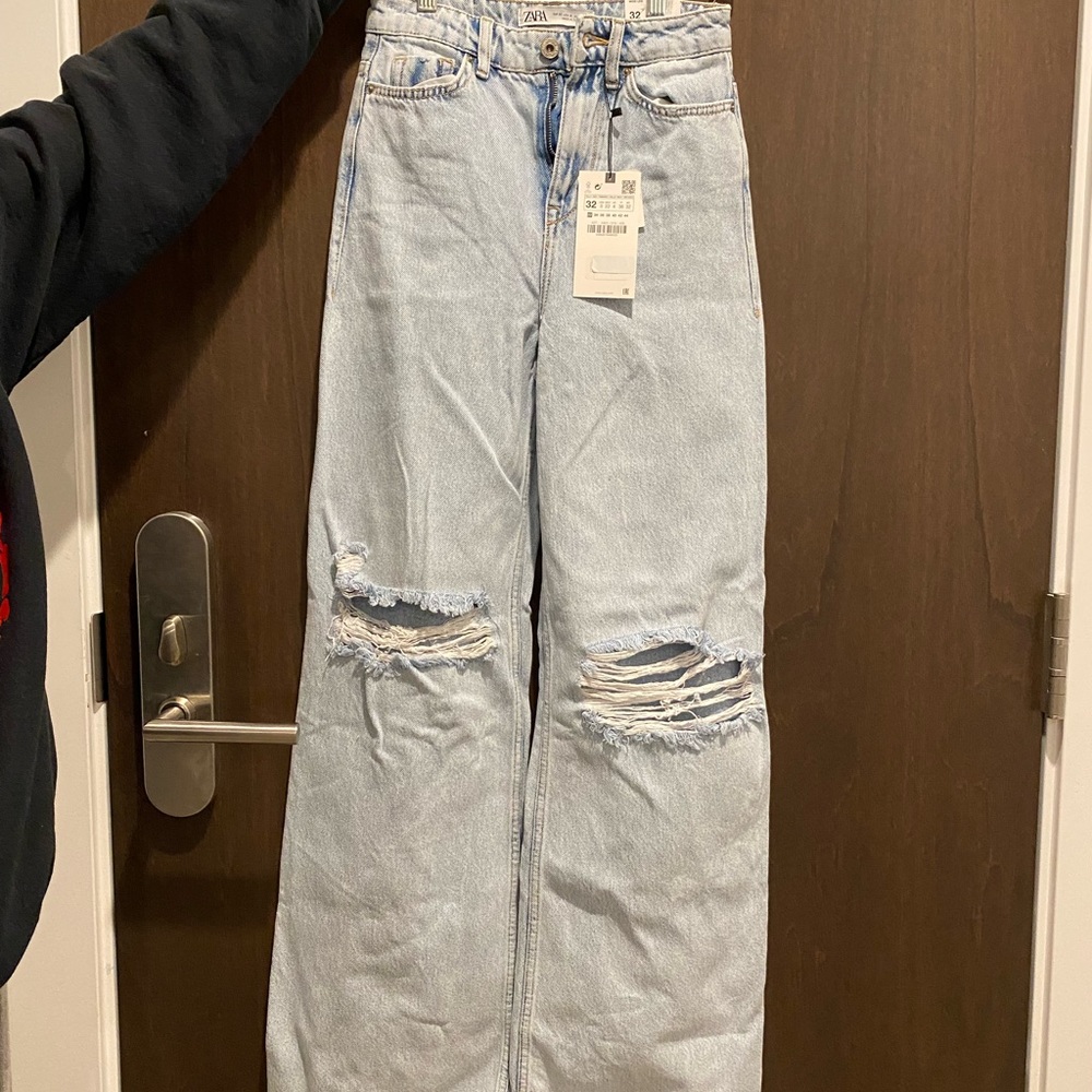 NEW Zara wide leg ripped jeans NWT